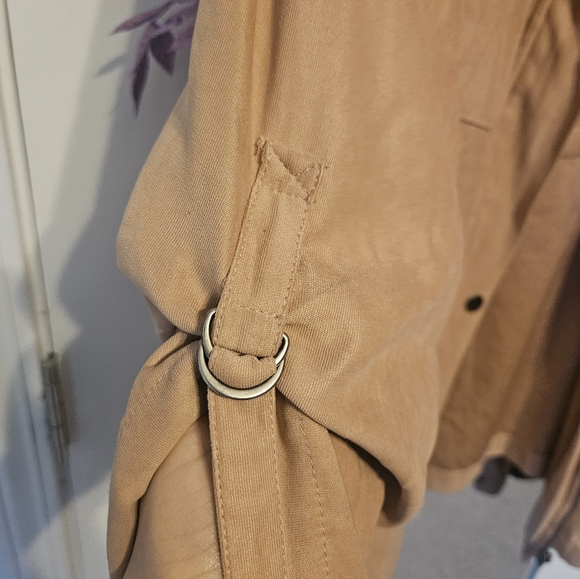 Soft Pink Jacket - Picture 4 of 5